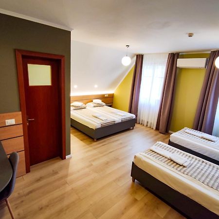 Bonanza Pensiune & Restaurant Mera Zewnętrze zdjęcie