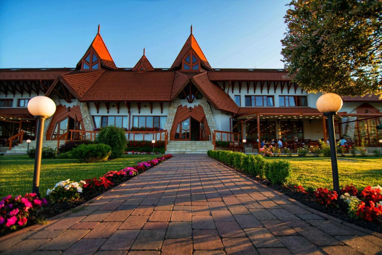 Bonanza Pensiune & Restaurant Mera Zewnętrze zdjęcie