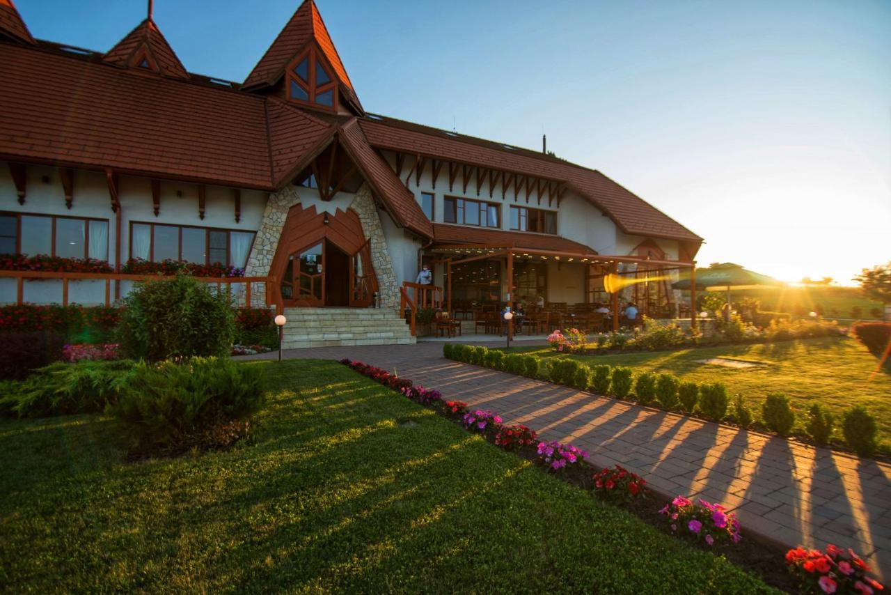 Bonanza Pensiune & Restaurant Mera Zewnętrze zdjęcie