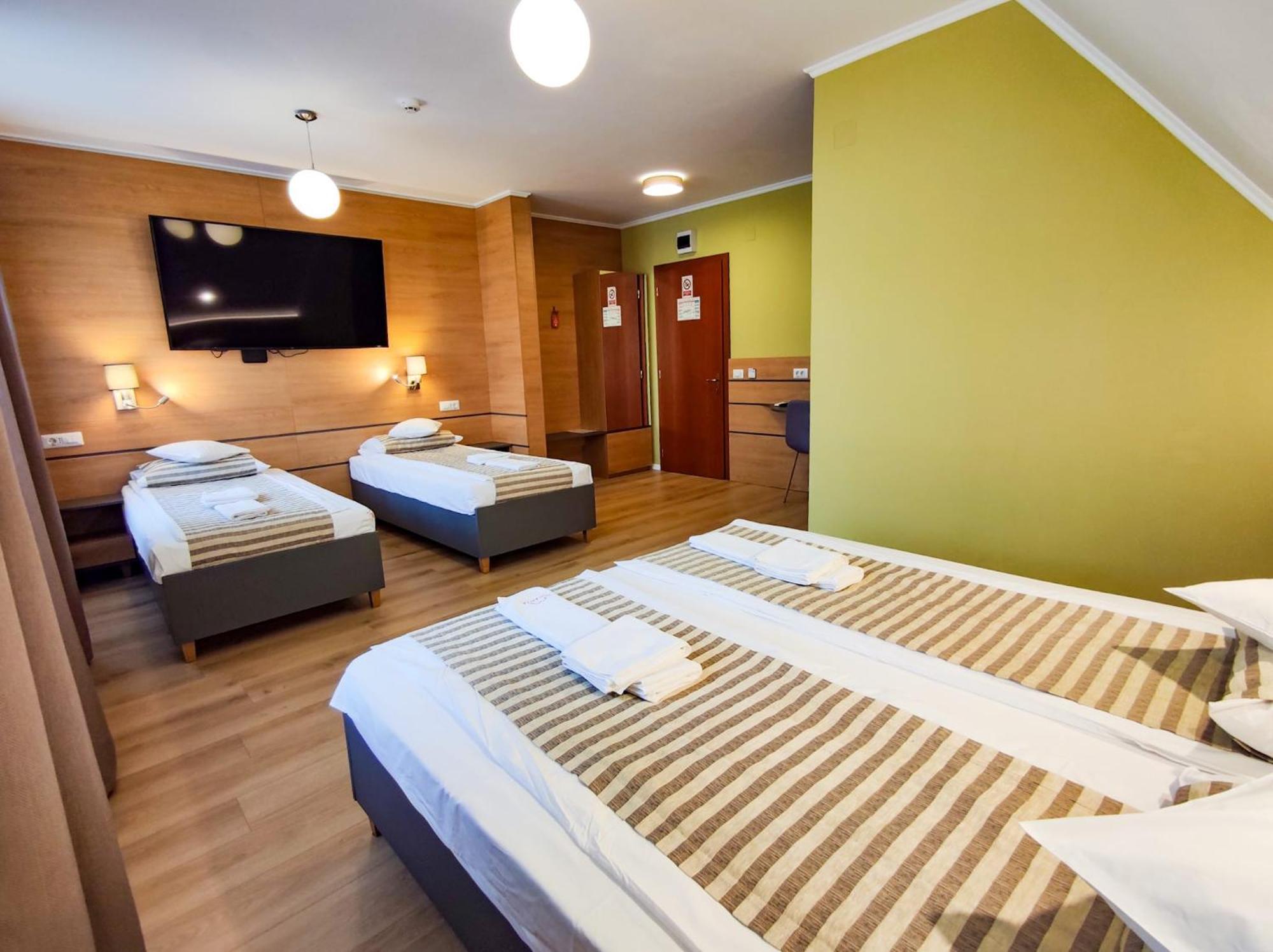 Bonanza Pensiune & Restaurant Mera Zewnętrze zdjęcie
