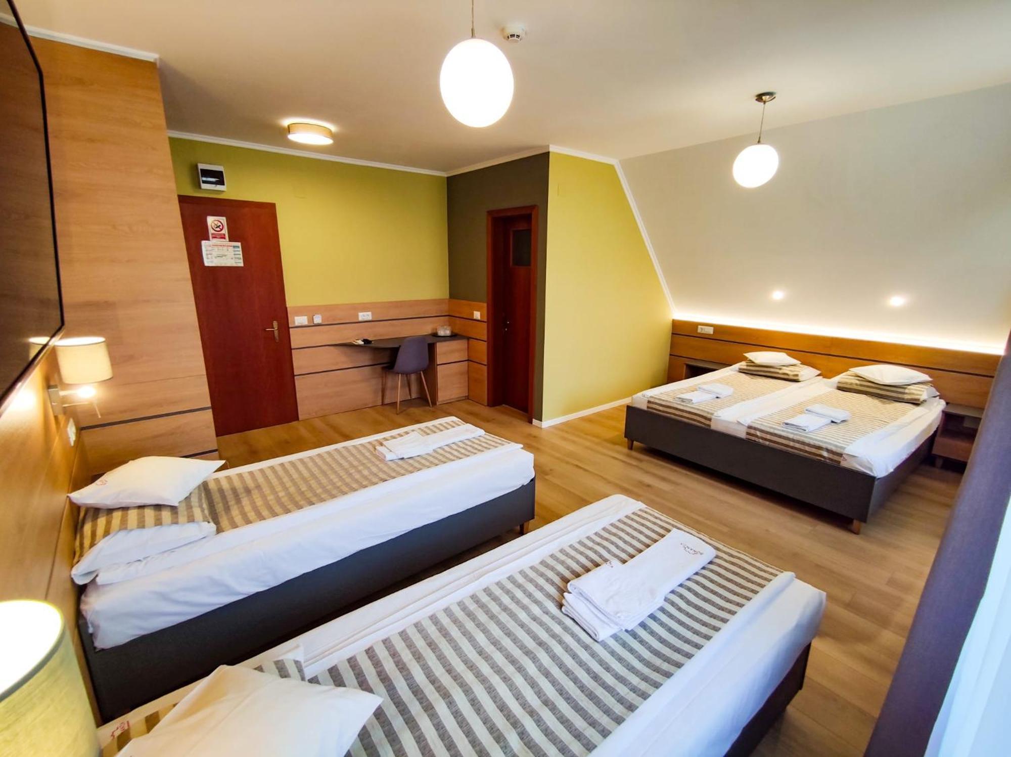 Bonanza Pensiune & Restaurant Mera Zewnętrze zdjęcie